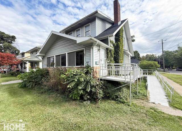 Property at 800 E Main St, Owosso, MI 48867, 4 beds, 1 bath