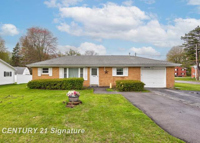 Property at 1137 N Miller Rd, Saginaw, MI 48609, 3 beds, 1 bath