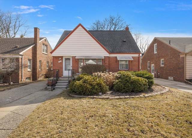 Property at 19218 Eastborne St, Harper Woods, MI 48225, 4 beds, 1.5 baths