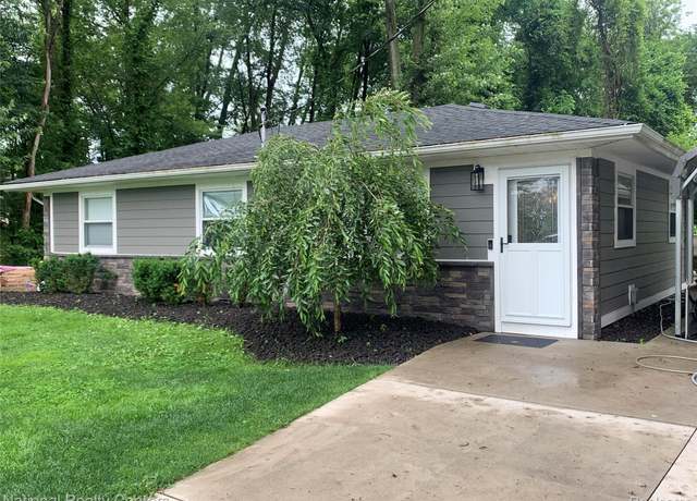 Property at 1485 Paramount St, Novi, MI 48377, 3 beds, 1 bath