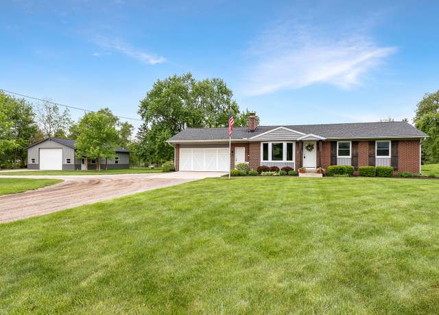 Property at 725 Lincoln St NW, Grand Rapids, MI 49534, 4 beds, 2 baths