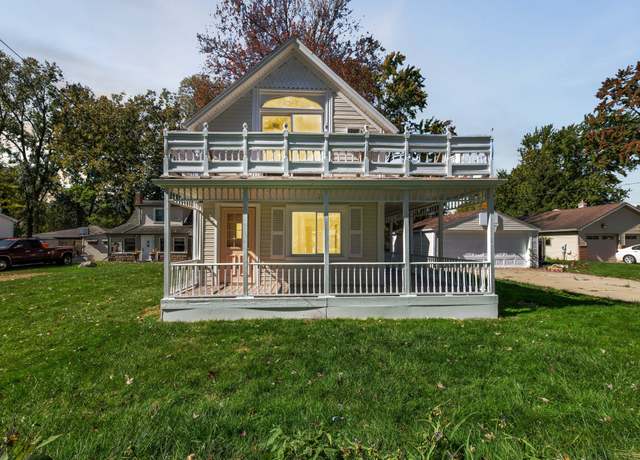 Property at 260 Riverside Dr, Mt Clemens, MI 48043, 3 beds, 2 baths