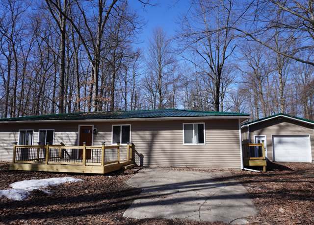 Property at 631 Pine Dr, Deerfield Twp, MI 48421, 3 beds, 2 baths