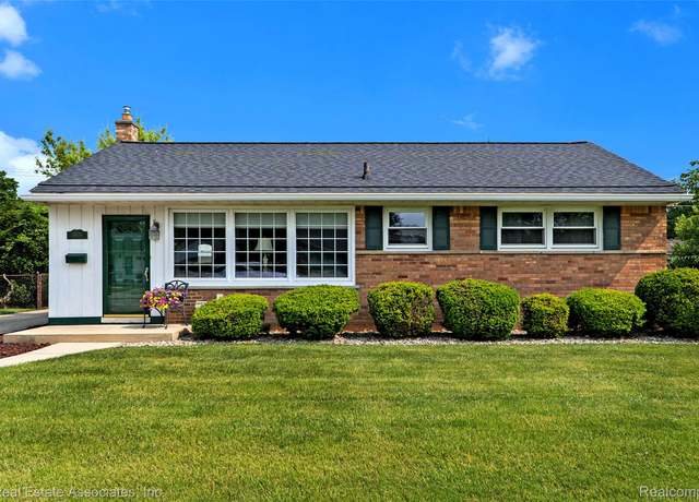 Property at 35170 Parkdale St, Livonia, MI 48150, 3 beds, 1.5 baths