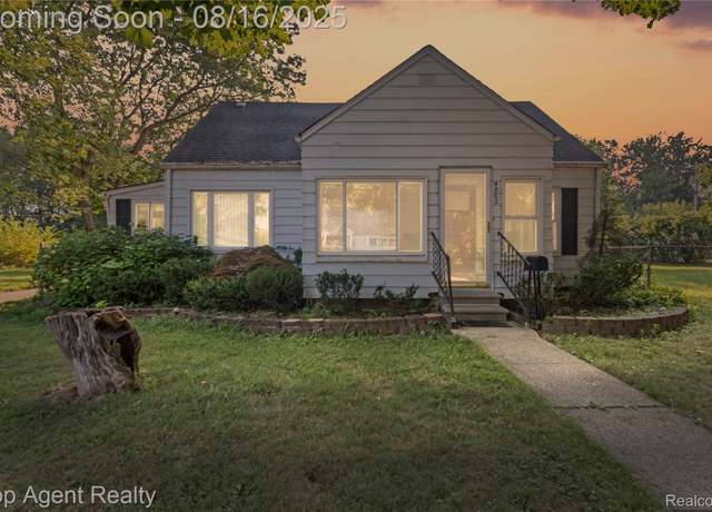 Property at 4802 Hazel St, Dearborn Heights, MI 48125, 3 beds, 1 bath