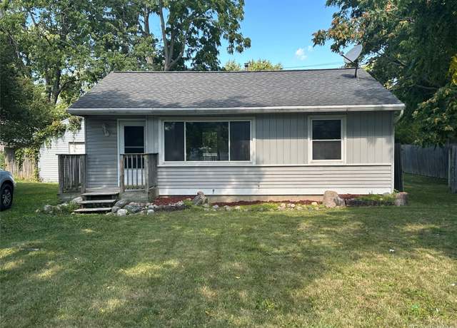 Property at 6426 Williams Lake Rd, Waterford Charter Township, MI 48329, 1 bed, 1 bath