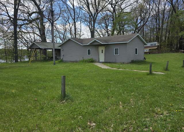 Property at 17769 Paradise Lake Rd Unit Parcel C, Vandalia, MI 49095, 2 beds, 1.5 baths