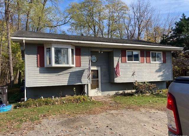 Property at 87 Pentecost, Onsted, MI 49265, 5 beds, 2 baths