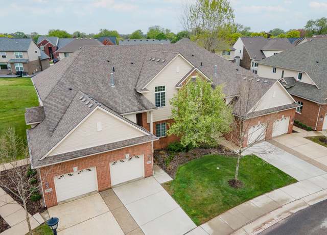 Property at 29361 Woodpark Cir, Warren, MI 48092, 2 beds, 2 baths