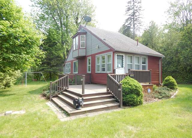 Property at 7428 Grove Rd, Lexington, MI 48450, 2 beds, 1 bath