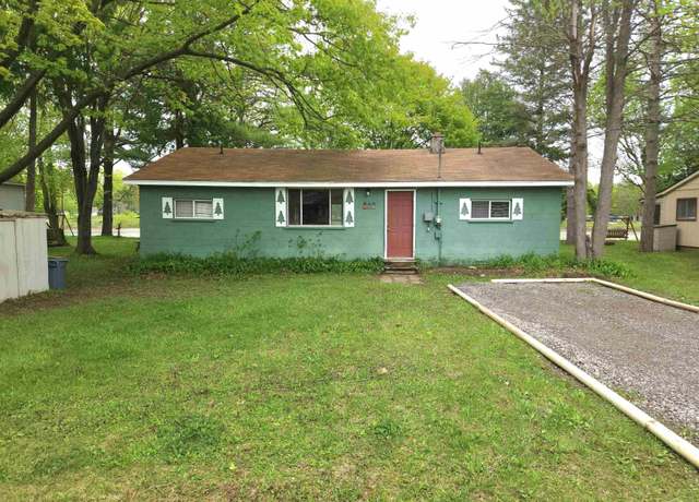 Property at 528 Hilo Rd, Gladwin, MI 48624, 4 beds, 1 bath
