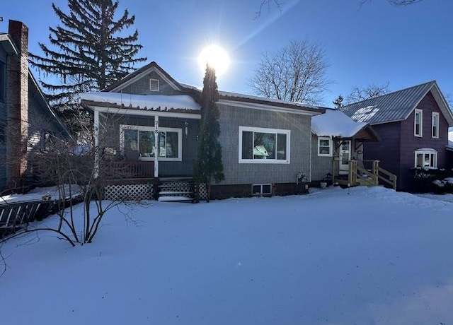 Property at 218 Evart St, Cadillac, MI 49601, 3 beds, 1.5 baths