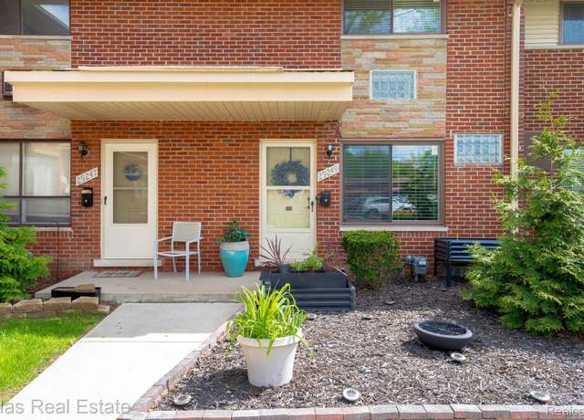 Property at 29249 Tessmer Ct #97, Madison Heights, MI 48071, 2 beds, 1.5 baths
