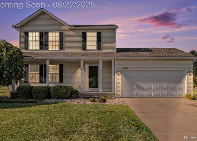 Property at 1459 Manistee Dr, Grand Blanc, MI 48439, 3 beds, 2.5 baths