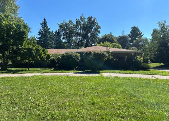 Property at 1661 Winthrop Rd, Bloomfield Hills, MI 48302, 3 beds, 2 baths