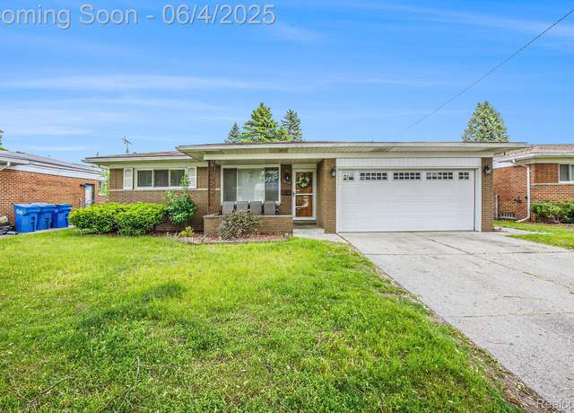 Property at 28130 Liberty Dr, Warren, MI 48092, 3 beds, 1.5 baths