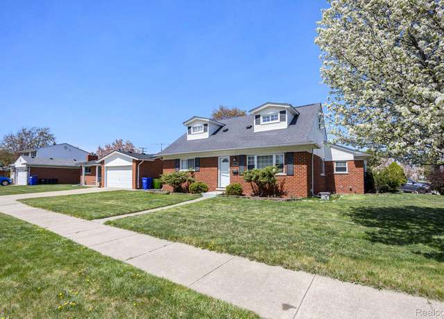 Property at 18643 Bittersweet, Fraser, MI 48026, 4 beds, 2 baths