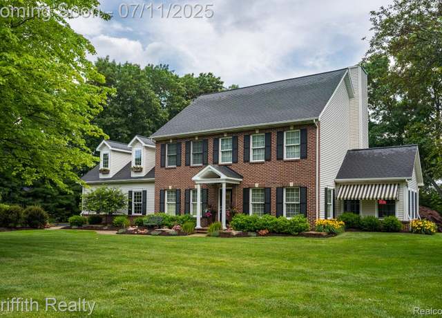 Property at 7668 Hunters Pointe, Brighton, MI 48116, 4 beds, 2.5 baths