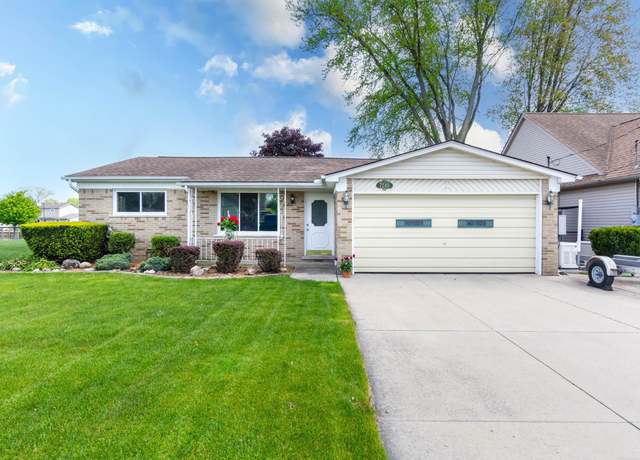 Property at 7249 Bluebill St, Algonac, MI 48001, 3 beds, 1.5 baths