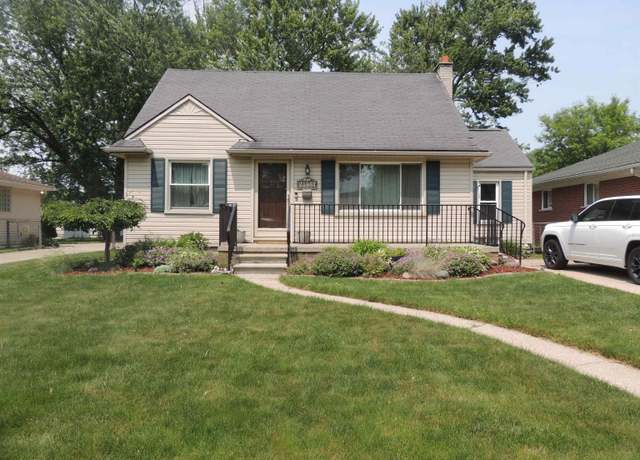 Property at 21801 Lakeland St, St Clair Shores, MI 48081, 4 beds, 1.5 baths