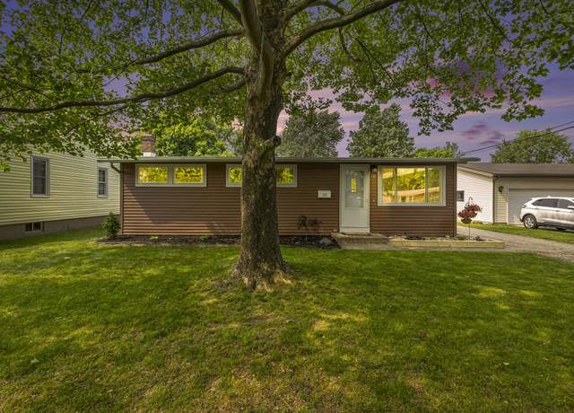 Property at 131 Highland Dr, Rockford, MI 49341, 3 beds, 2 baths
