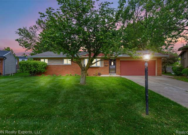 Property at 38505 Littlefield Dr, Sterling Heights, MI 48312, 3 beds, 1 bath