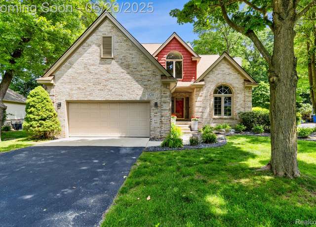 Property at 5520 Huron Hills Dr, Commerce Twp, MI 48382, 4 beds, 2.5 baths