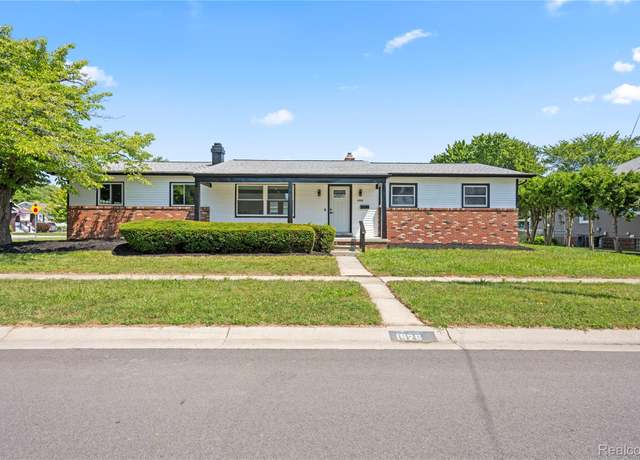 Property at 1525 Wells St, Port Huron, MI 48060, 3 beds, 2 baths