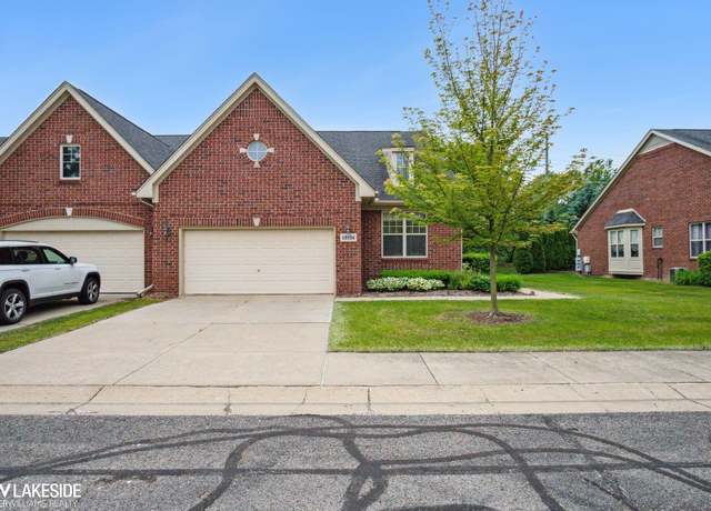 Property at 19354 Acorn Ln, Clinton Township, MI 48038, 2 beds, 3 baths