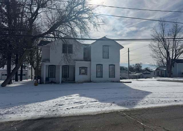 Property at 313 W 6th St, Evart, MI 49631, 4 beds, 1 bath