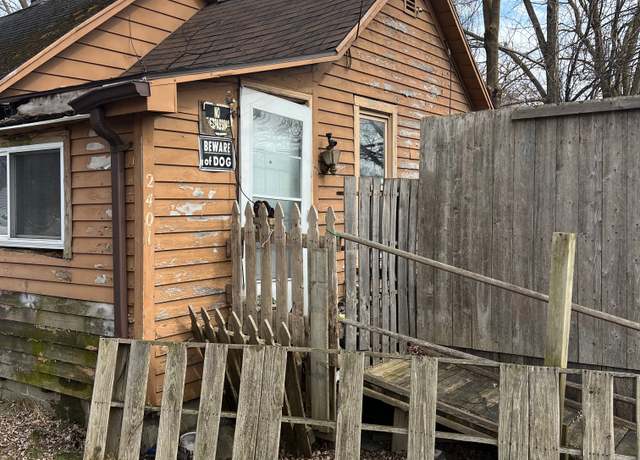Property at 2401 Kansas Ave, Flint, MI 48506, 3 beds, 1 bath