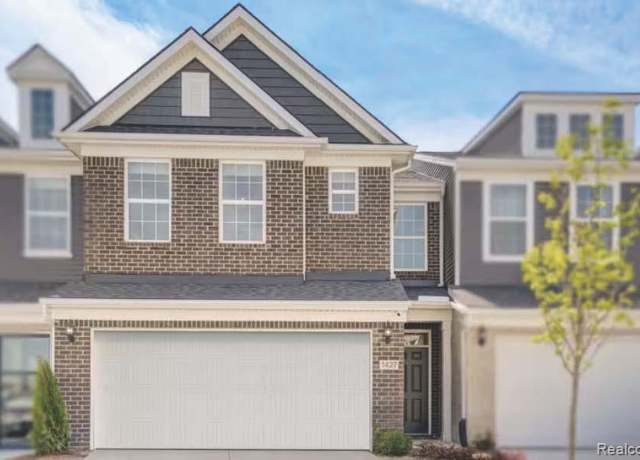 Property at 1535 Arcadia Dr, Milford Charter Township, MI 48381, 3 beds, 2.5 baths