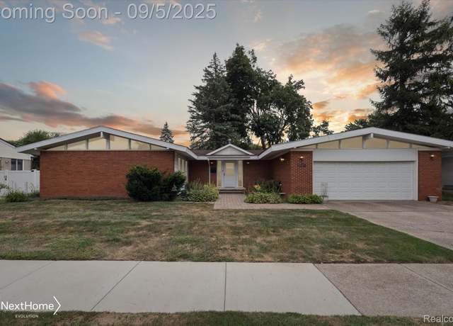 Property at 9445 Washington St, Romulus, MI 48174, 3 beds, 2 baths