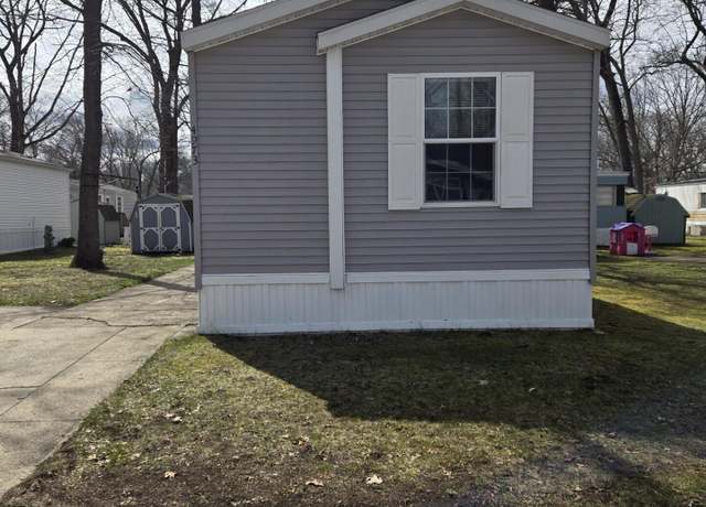 Property at 4973 Lumberman Ln, Muskegon, MI 49442, 3 beds, 2 baths