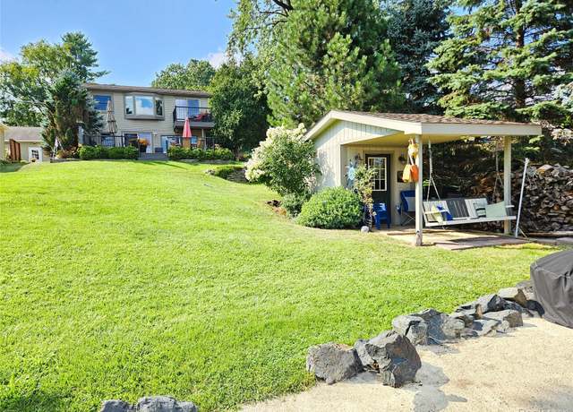 Property at 1325 Beach Dr, Orion Charter Township, MI 48360, 4 beds, 2.5 baths