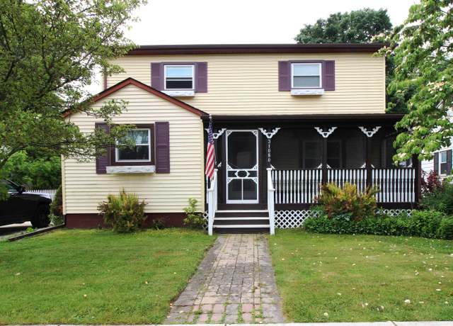 Property at 31080 Clark St, New Haven, MI 48048, 3 beds, 2 baths