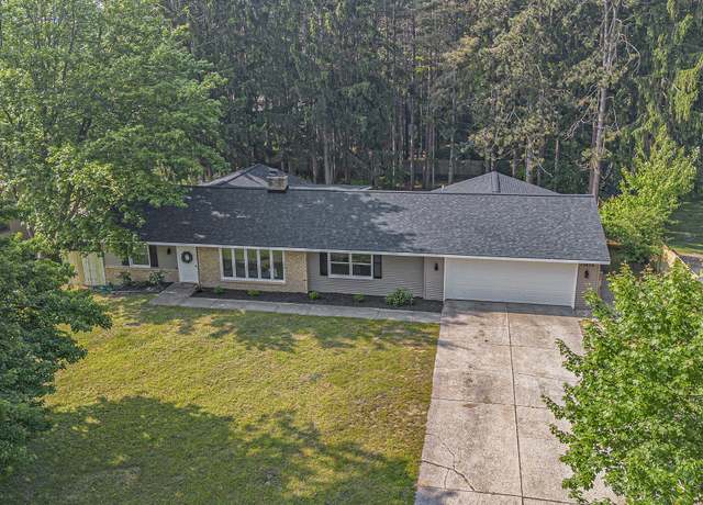 Property at 15878 New Holland St, Holland, MI 49424, 4 beds, 2.5 baths