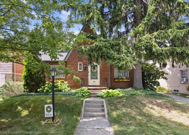Property at 2207 Delaware Blvd, Saginaw, MI 48602, 3 beds, 1.5 baths