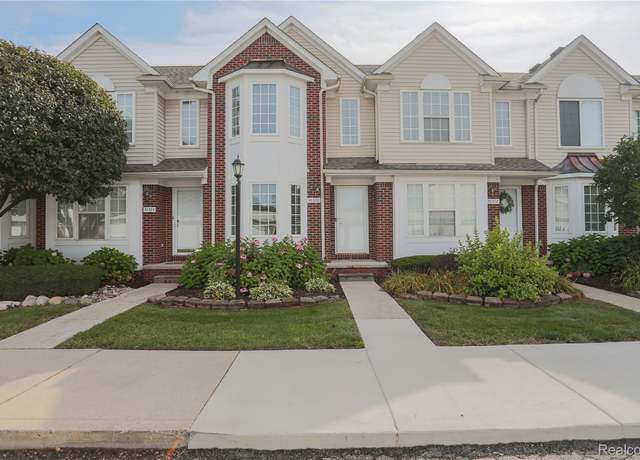 Property at 50578 Woodbury Dr, New Baltimore, MI 48047, 2 beds, 2 baths