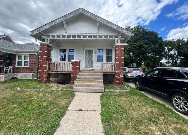 Property at 19315 Spencer St, Detroit, MI 48234, 4 beds, 1 bath