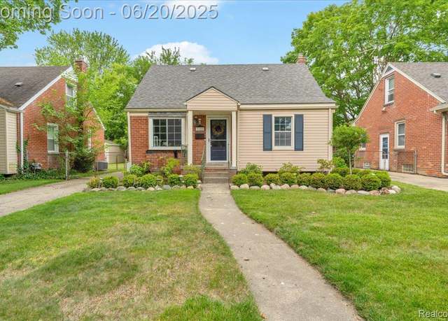 Property at 3125 Ferris Ave, Royal Oak, MI 48073, 3 beds, 1 bath
