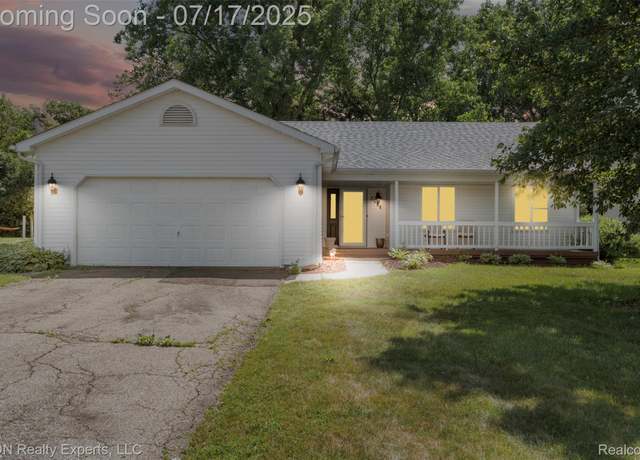 Property at 2584 Onagon Trl, Waterford, MI 48328, 3 beds, 2 baths