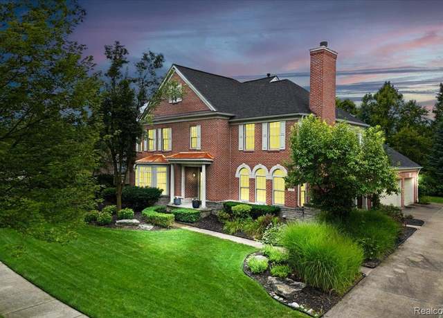 Property at 1222 Legacy Ct, Canton, MI 48187, 4 beds, 3.5 baths