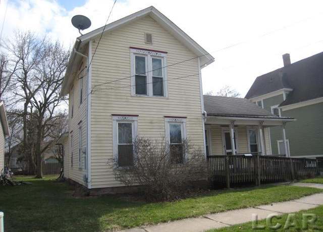Property at 722 E Church St, Adrian, MI 49221, 4 beds, 1 bath