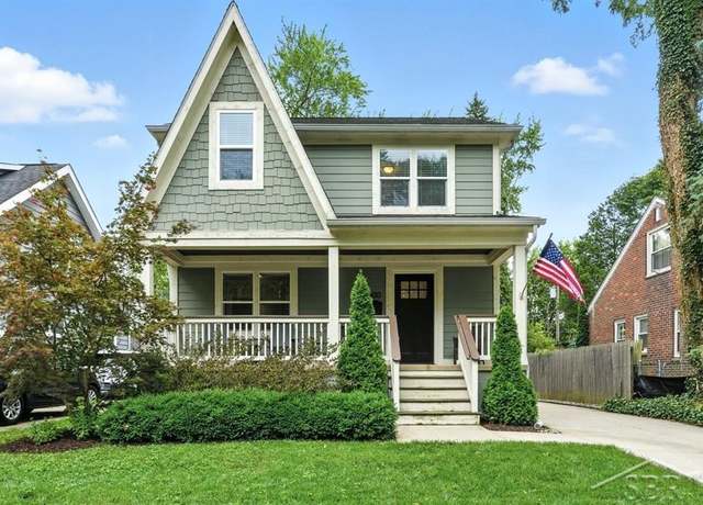 Property at 400 N Wilson Ave, Royal Oak, MI 48067, 3 beds, 2.5 baths