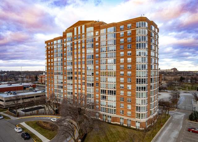 Property at 250 E Harbortown Dr #1012, Detroit, MI 48207, 2 beds, 2 baths