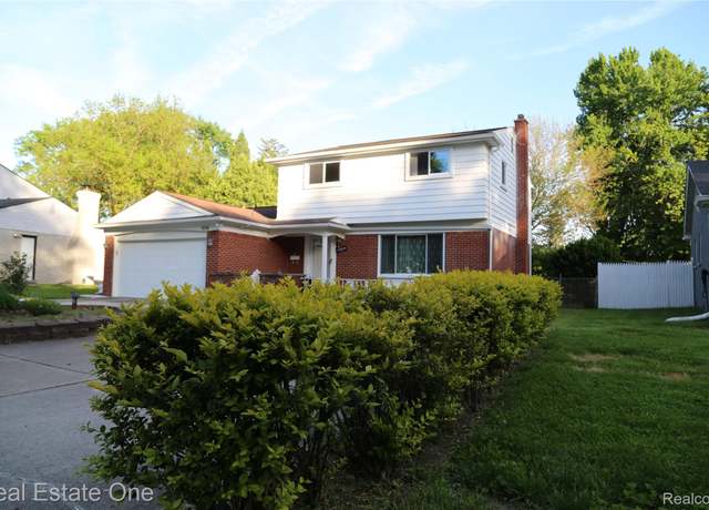 Property at 18675 Webster Ave, Southfield, MI 48076, 4 beds, 1.5 baths
