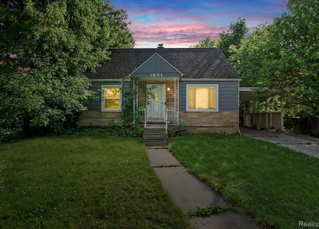 Property at 1621 Greenbrook Ln, Flint, MI 48507, 3 beds, 1.5 baths