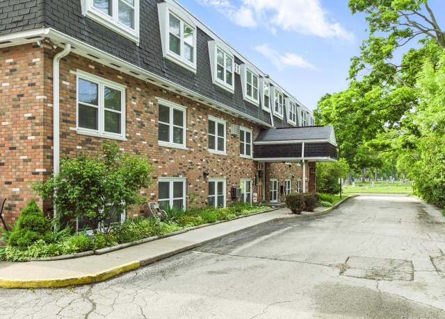 Property at 810 Holland Ave #5, Port Huron, MI 48060, 2 beds, 2 baths
