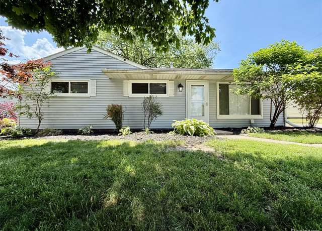 Property at 2526 Genes Dr, West Bloomfield, MI 48326, 3 beds, 1 bath